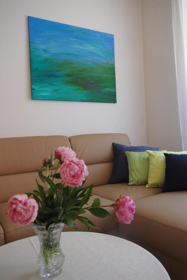 Weghuberhof Ferienwohnungen Biedermannsdorf ภายนอก รูปภาพ