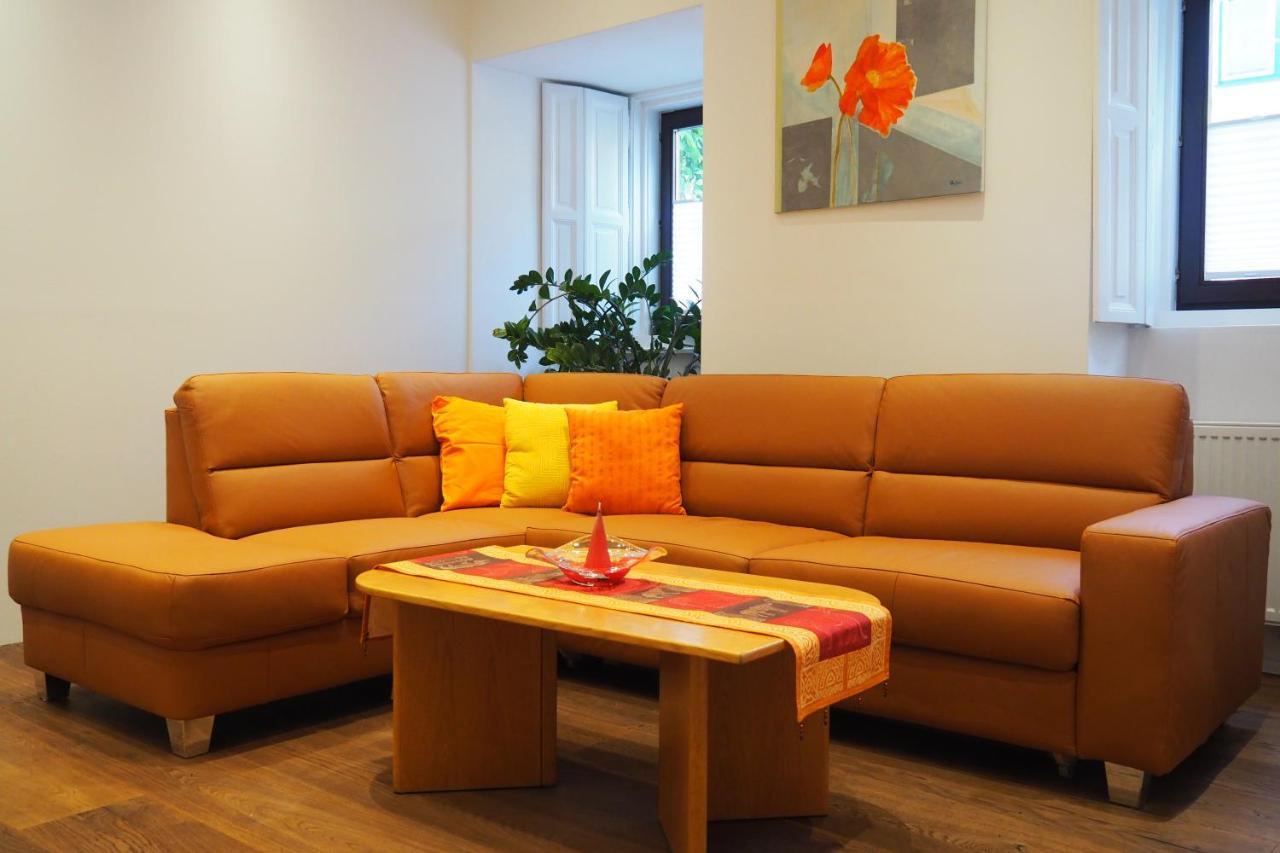 Weghuberhof Ferienwohnungen Biedermannsdorf ภายนอก รูปภาพ